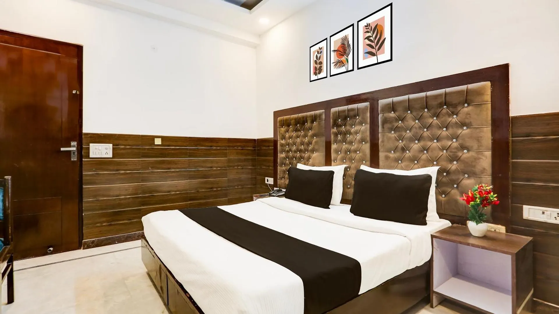 Collection O Mahipalpur Near Airport Formerly Jindal Palace New Delhi