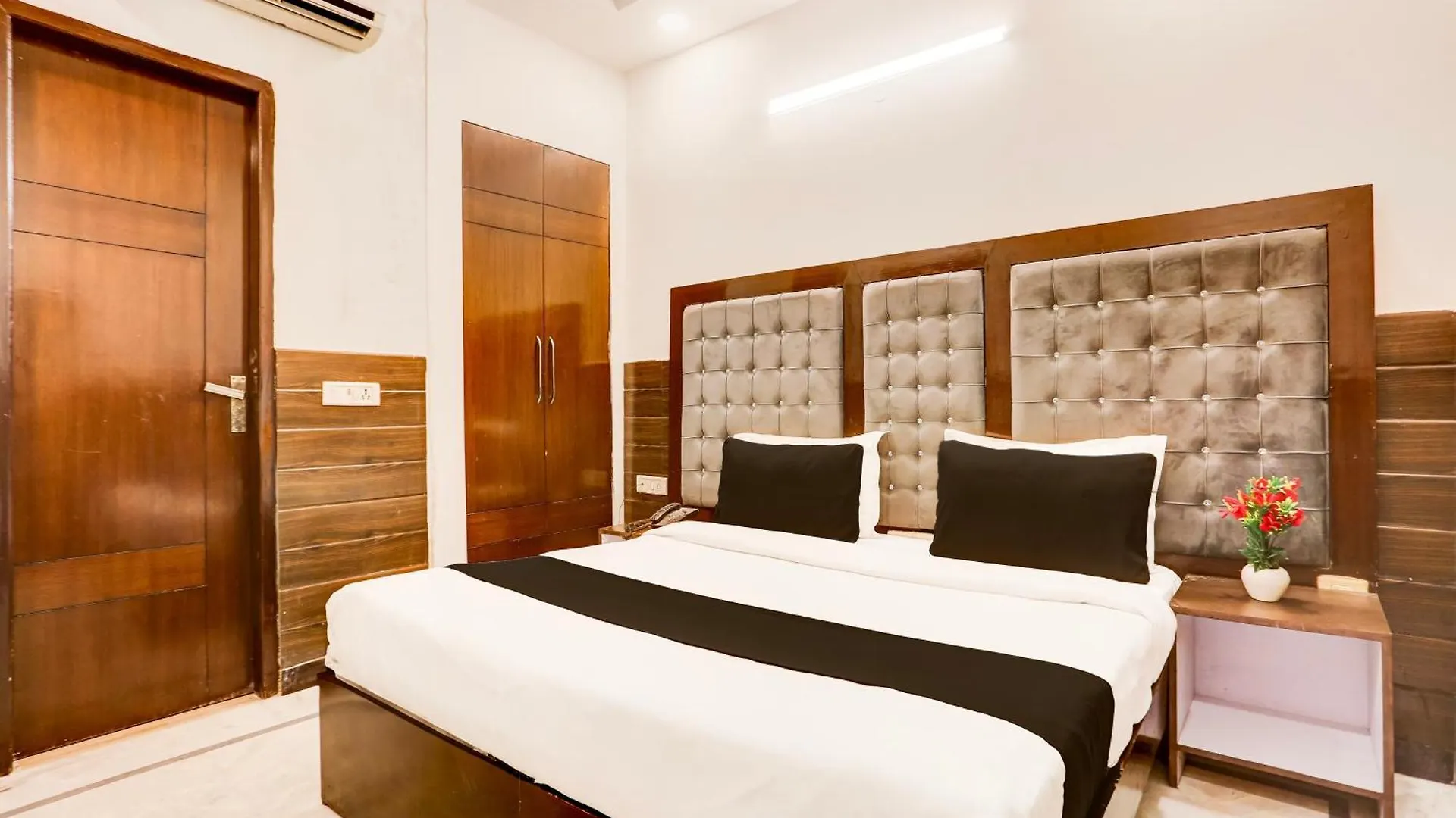Collection O Mahipalpur Near Airport Formerly Jindal Palace New Delhi Hotel
