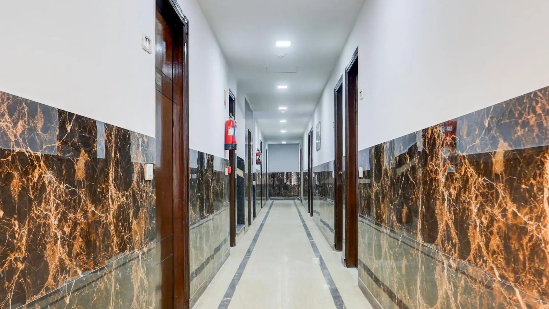 Collection O Mahipalpur Near Airport Formerly Jindal Palace New Delhi