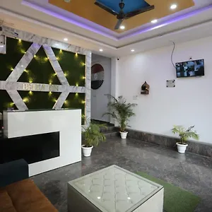 https://bella-international.hotelsdelhi.org